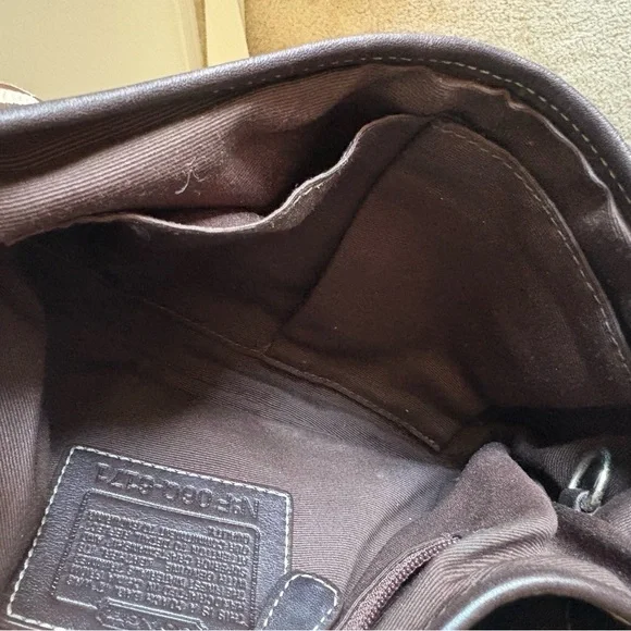 Y2K Coach Soho Signature Flap Buckle Small Canvas Shoulder Bag in Brown 060 6171 - Picture 10 of 11